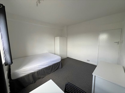 4 Bed Flat, The Chenies, NW1