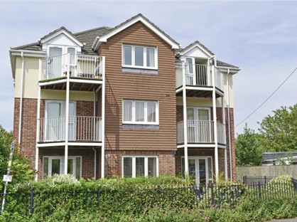 2 Bed Flat, Whitefield Road, BH25