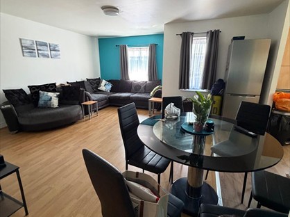 3 Bed Flat, Riverway, N13