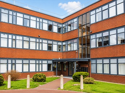 2 Bed Flat, Biwater House, OL10
