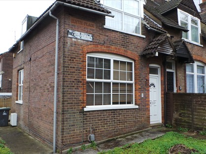 4 bed semi-detached house for rent in 4 Bed Semi-Detached House, Blyth Place, LU1