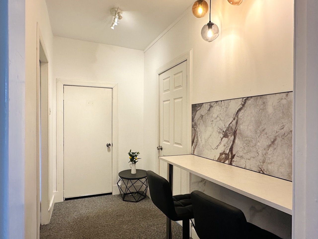 2 Bed Flat, Stenhouse Crescent, EH11 photo 5