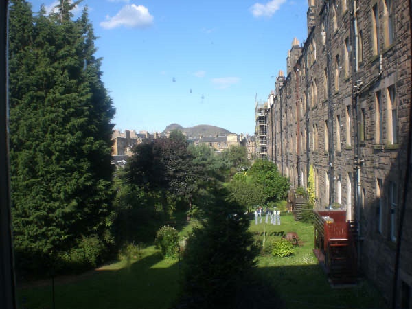 4 Bed Flat, Edinburgh, EH9