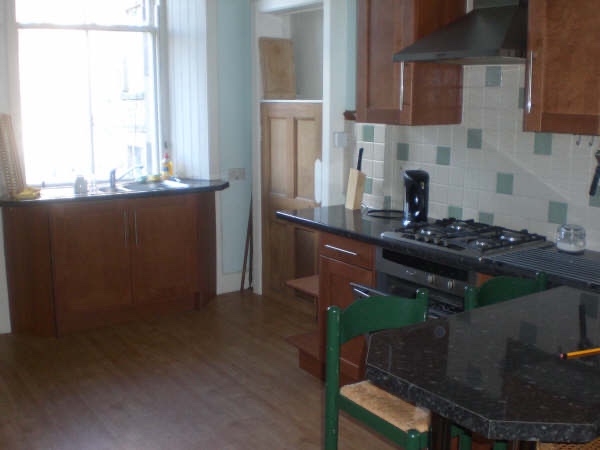 4 Bed Flat, Edinburgh, EH9 photo 4