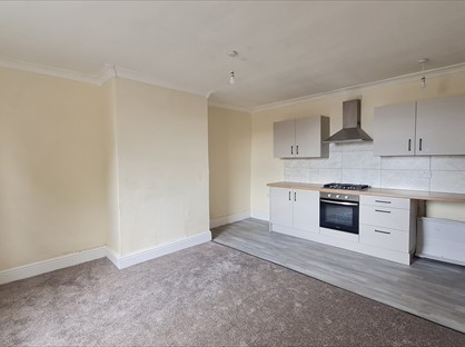 2 Bed Terraced House, Fleece St, BD6