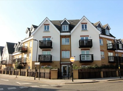 2 Bed Flat, Featherstone Road, UB2