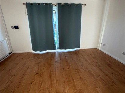 3 Bed End Terrace, Mahon Close, EN1