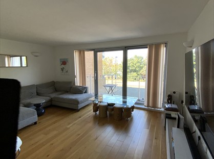 2 Bed Flat, Tideham House, SE28