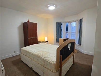 4 bed semi-detached house for rent in 4 Bed Semi-Detached House, Dashwood Avenue, HP12