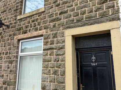 2 Bed Terraced House, Manchester Road, BB4
