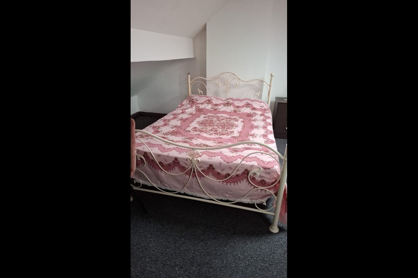 Room in a Shared House, Ebelyn Road, B11