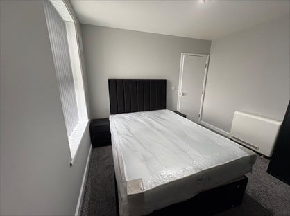 1 Bed Flat, Waterdale, DN1