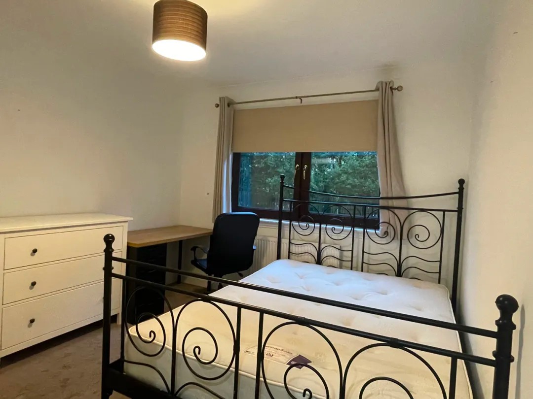 2 Bed Flat, Ferry Road, G3 photo 4