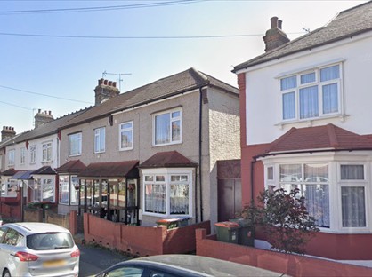 4 Bed Terraced House, Holland Road, E6