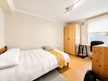 4 Bed Flat, Compton Close, NW1