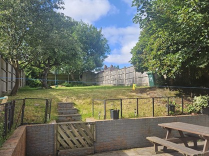 3 Bed Semi-Detached House, New Birmingham Road, B69