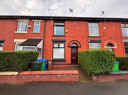 2 Bed Terraced House, Oldham Road, M24
