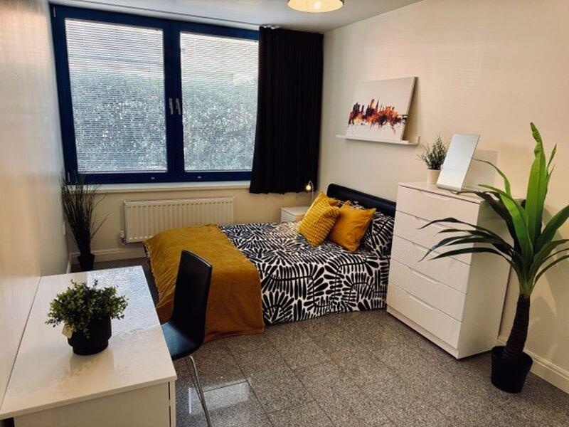 Room in a Shared Flat, Beeston, NG9