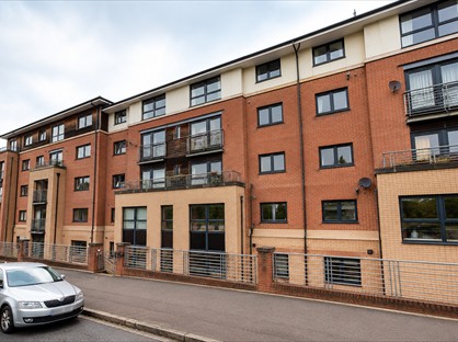2 Bed Flat, Lymburn St, G3