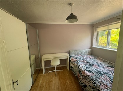 Room in a Shared House, Queens Road, ME5