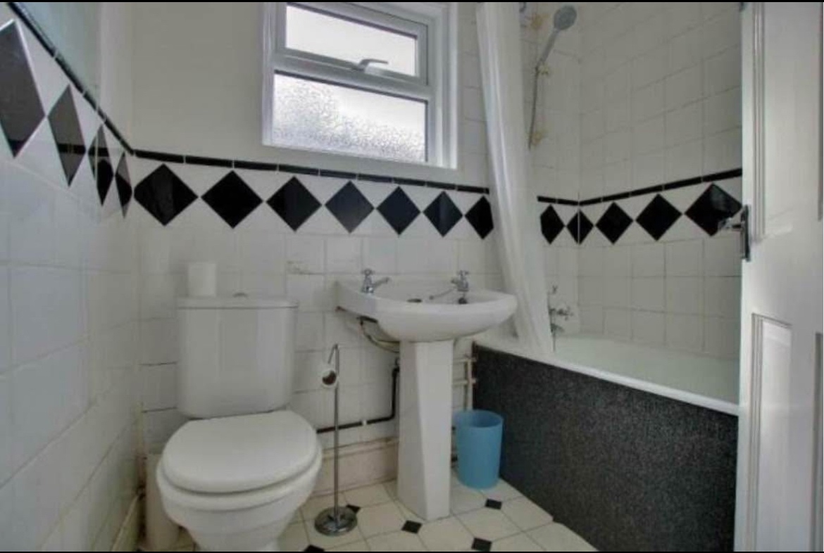 Room in a Shared House, Thackeray Road, SO17 photo 4