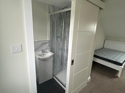 1 bed room for rent in Room in a Shared House, Alexandra Road, ME4