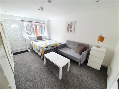 Studio Flat, Intown Mews, WS1