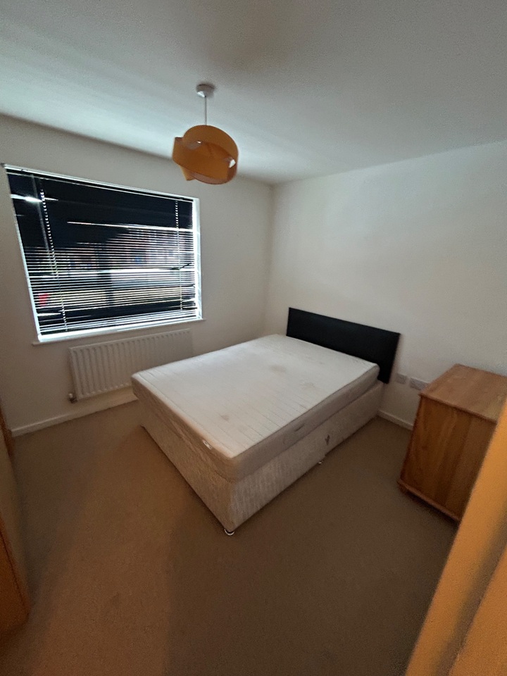 2 Bed Flat, Park Grange Mount, S2 photo 4