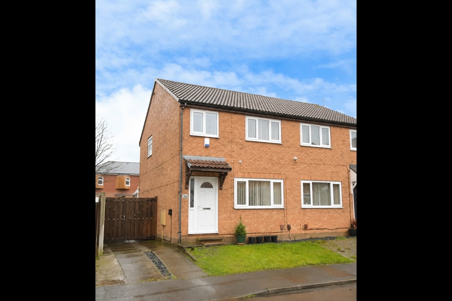 3 Bed Semi-Detached House, Crestwood Court, S5