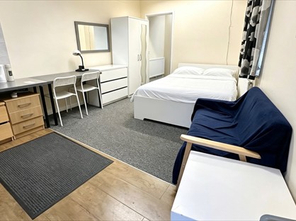 Studio Flat, Wokingham Road University Area, RG6