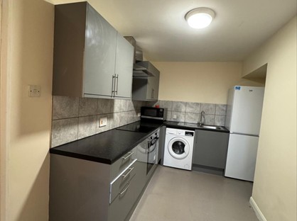 2 Bed Flat, Uxbridge Road, UB4