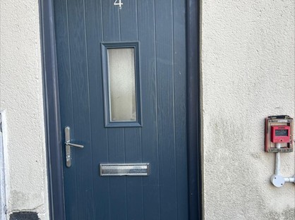 2 Bed Terraced House, Pen Castell, LL57