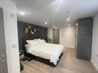 Studio Flat, Broadway, PE1