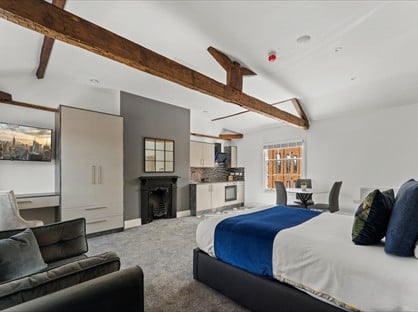 Bedsit, Priestgate, PE1