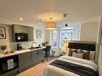 6 bed room for rent in Room in a Shared House, St Barnabas Place, WA5
