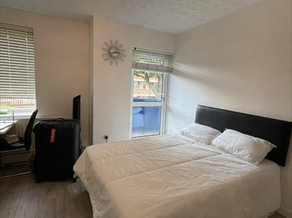 Room in a Shared Flat, Ramar House, E1