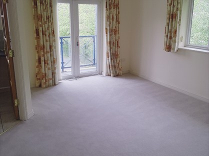 2 Bed Flat, Park Drive, DA3