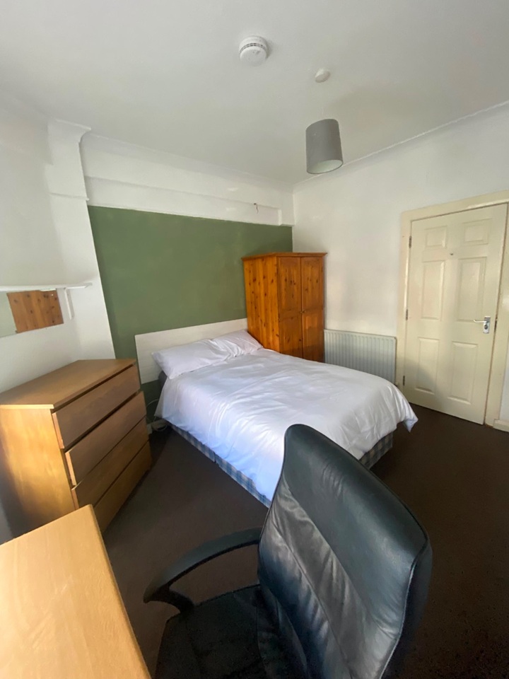 Room in a Shared House, Harrow Road, B29