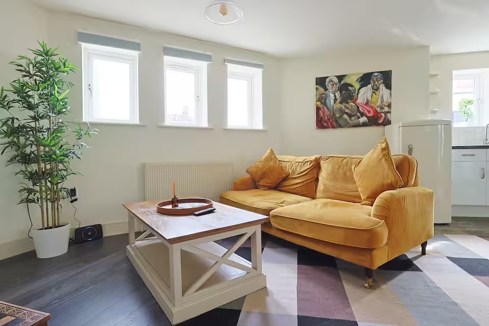 1 Bed Flat, Summerwood, BS3