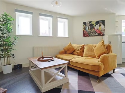 1 Bed Flat, Summerwood, BS3