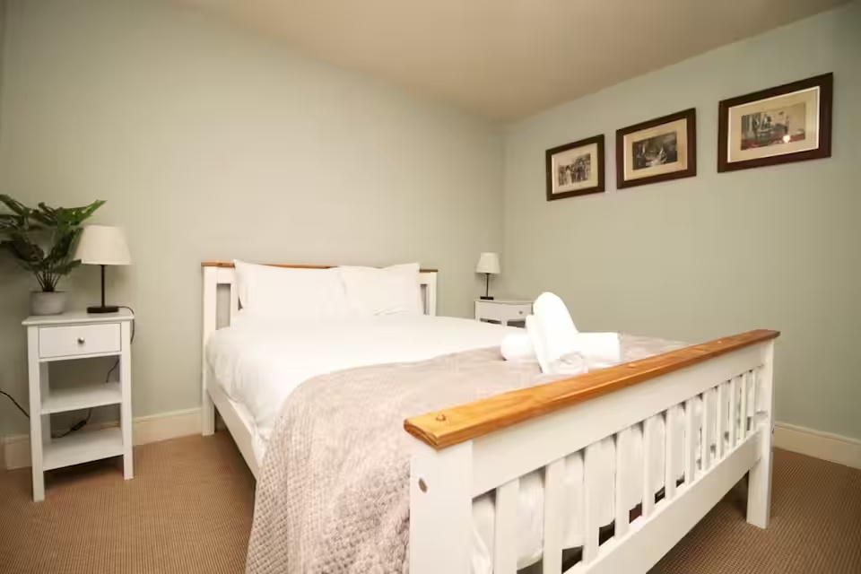 1 Bed Flat, Summerwood, BS3 photo 4