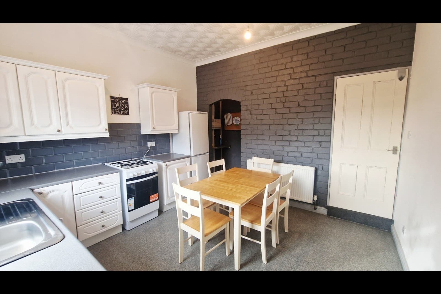 3 Bed Terraced House, Warwick Terrace, S10