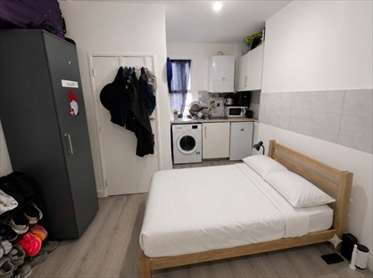 Studio Flat, West End Lane, NW6