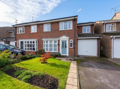 4 bed semi-detached house for rent in 4 Bed Semi-Detached House, Minley Close, GU14