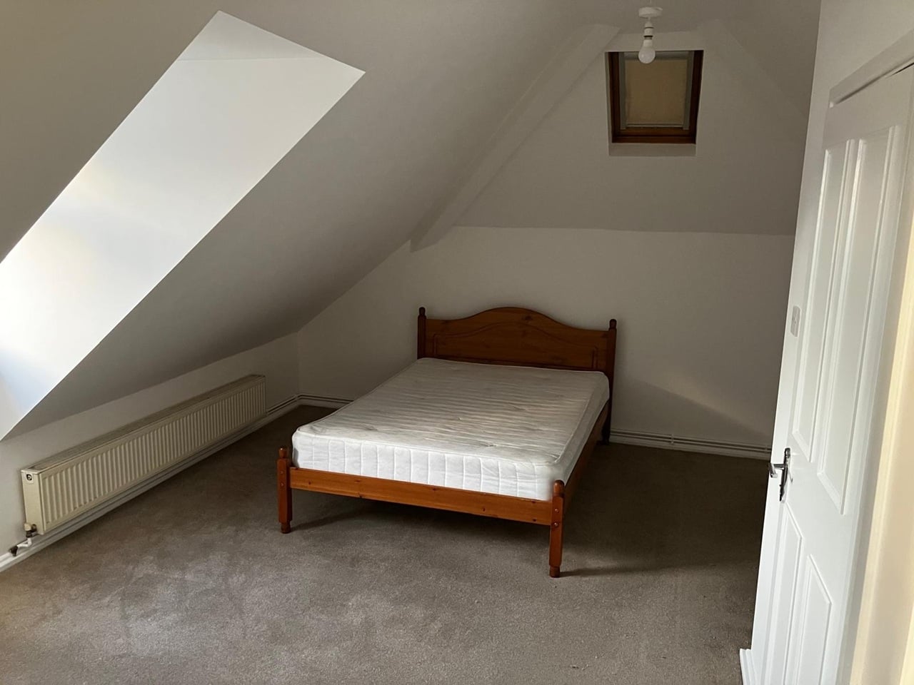 1 Bed Flat, Westbury Park, BS6 photo 2