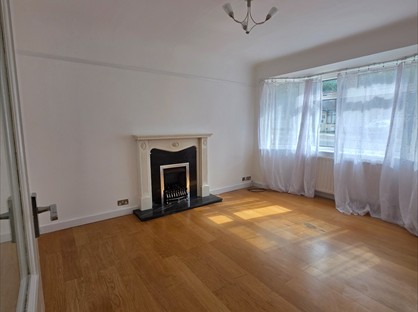 3 Bed Bungalow, St. Georges Drive, WD19