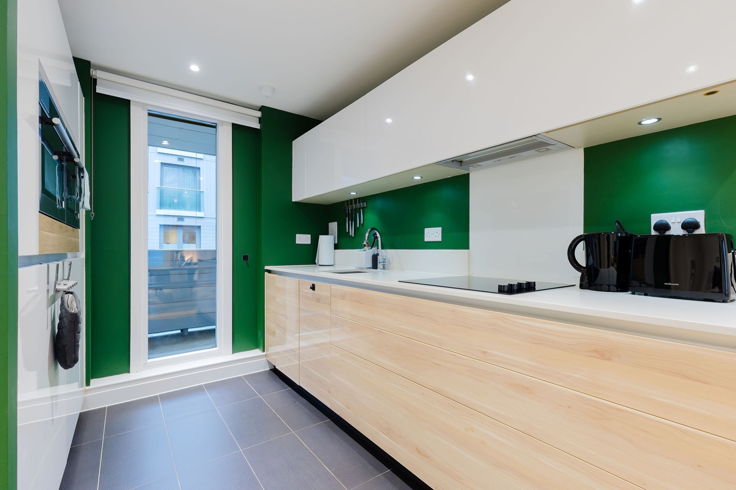1 Bed Flat, Devizes St, N1 photo 2
