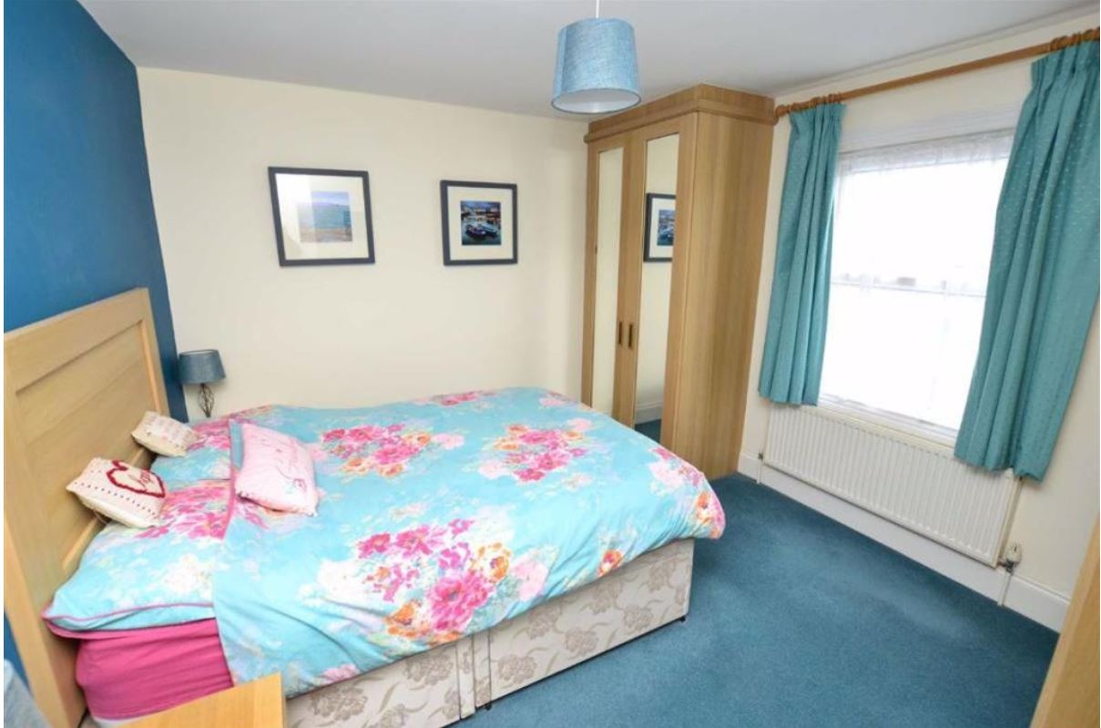 2 Bed Terraced House, York Road, RG1