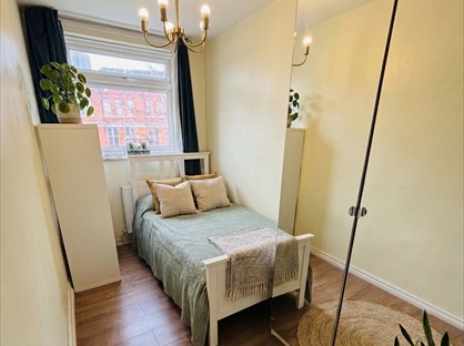 Room in a Shared Flat, Ian Bowater Court, N1