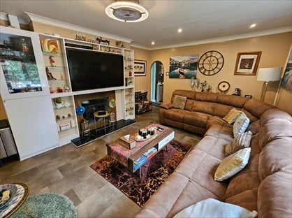 4 Bed Bungalow, Belmont Rise, SM2
